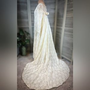1967 Empire Waist with Watteau Train Lace Wedding Dress Approx Sz 10 to 12